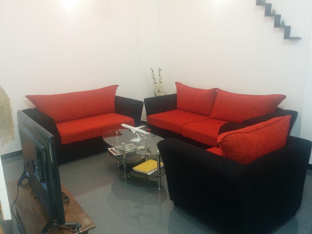 مبيت وإفطار نيجومبو House Of Seya المظهر الخارجي الصورة